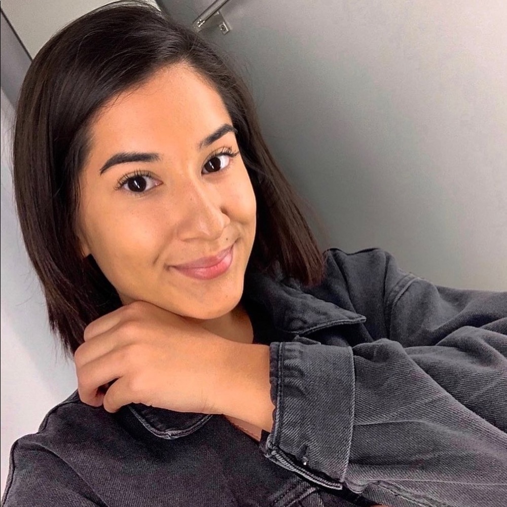 Meet your Posher, Jasmine